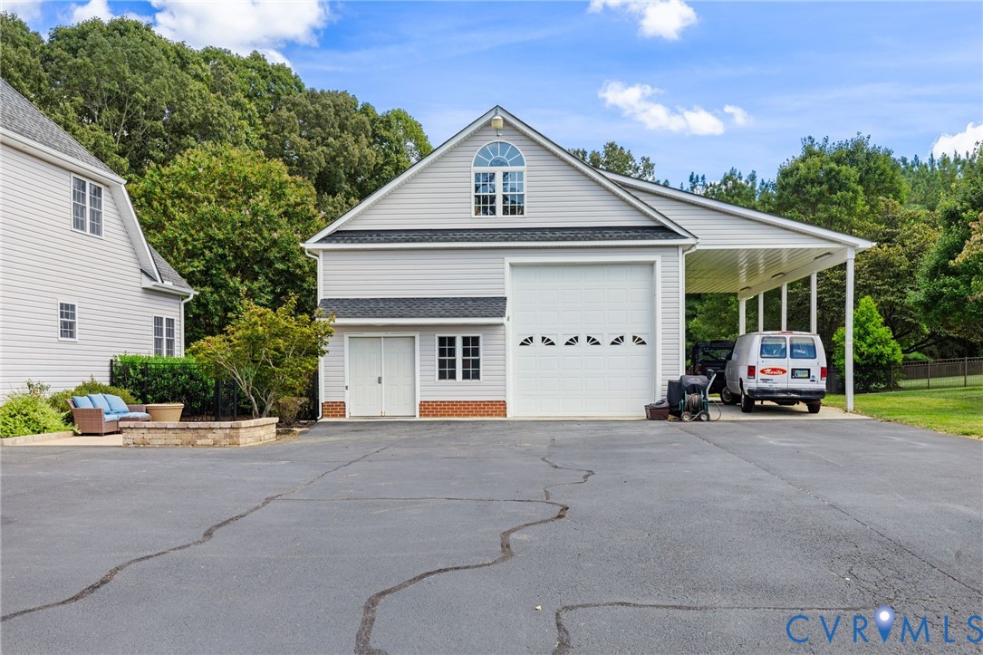 Powhatan, Virginia 23139, United States, 5 Bedrooms Bedrooms, ,4 BathroomsBathrooms,Residential,Active,204015