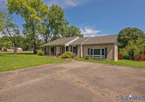 Tiny photo for 1011 Adkins Road, North Chesterfield, VA 23236 (MLS # 2622714)