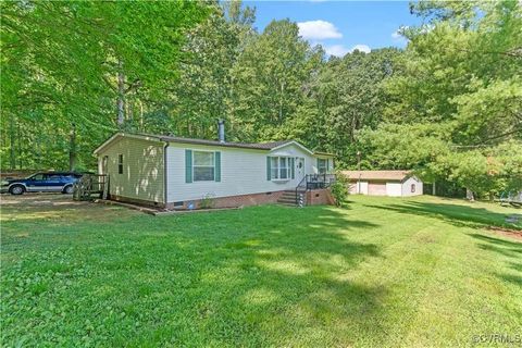 A home in Louisa