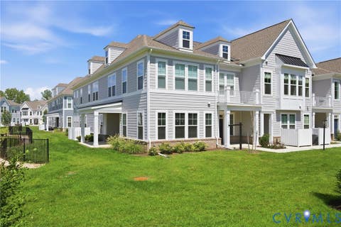 Photo of 5300 Twisting Vine Lane #105, Glen Allen, VA 23059 (MLS # 2621908)