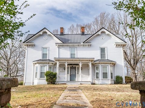 Photo of 9 Ridge Street, Chatham, VA 24531 (MLS # 2532627)