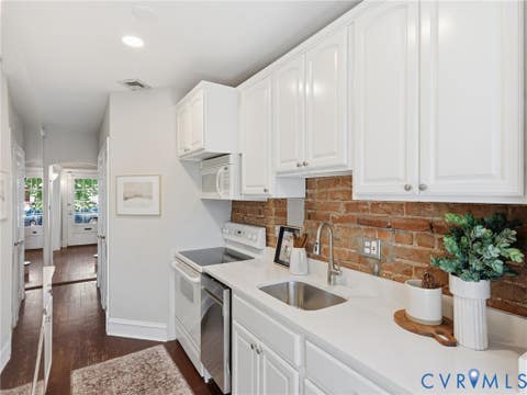 Tiny photo for 3407 Ellwood Avenue, Richmond, VA 23221 (MLS # 2614737)