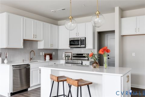 Tiny photo for 2439 Ownby Lane #B13, Richmond, VA 23220 (MLS # 2602160)