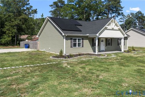 Tiny photo for 101 Pine Street, Jarratt, VA 23867 (MLS # 2616133)