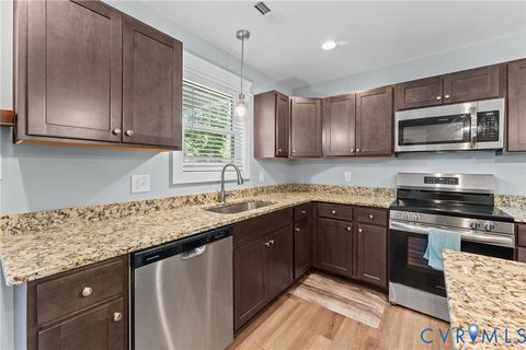 Tiny photo for 101 Pine Street, Jarratt, VA 23867 (MLS # 2616133)