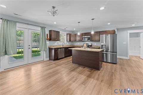 Tiny photo for 101 Pine Street, Jarratt, VA 23867 (MLS # 2616133)