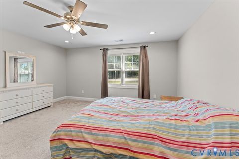 Tiny photo for 101 Pine Street, Jarratt, VA 23867 (MLS # 2616133)