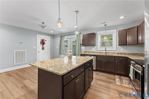 Tiny photo for 101 Pine Street, Jarratt, VA 23867 (MLS # 2616133)