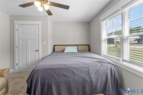 Tiny photo for 101 Pine Street, Jarratt, VA 23867 (MLS # 2616133)