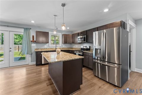 Tiny photo for 101 Pine Street, Jarratt, VA 23867 (MLS # 2616133)