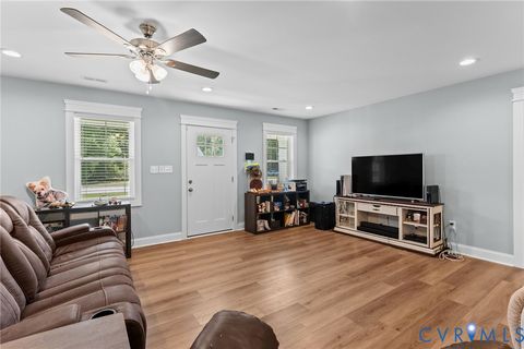 Tiny photo for 101 Pine Street, Jarratt, VA 23867 (MLS # 2616133)