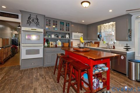 Tiny photo for 11133 Rolfe Highway, Elberon, VA 23846 (MLS # 2616451)