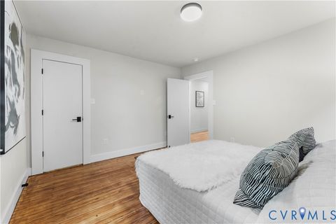 Tiny photo for 2905 W Grace Street, Richmond, VA 23221 (MLS # 2528389)