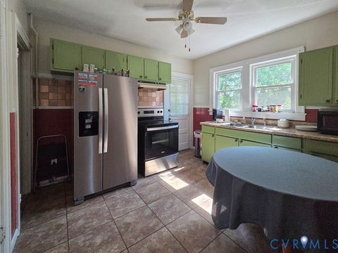 Tiny photo for 616 Oak Street, Clifton Forge, VA 24422 (MLS # 2613788)