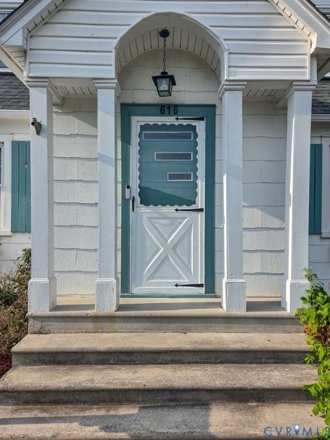 Tiny photo for 616 Oak Street, Clifton Forge, VA 24422 (MLS # 2613788)