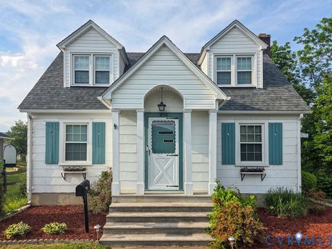 Photo of 616 Oak Street, Clifton Forge, VA 24422 (MLS # 2613788)