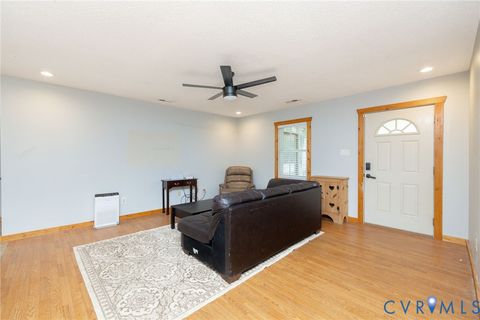 Tiny photo for 460 Horseshoe Road, Jarratt, VA 23867 (MLS # 2609503)