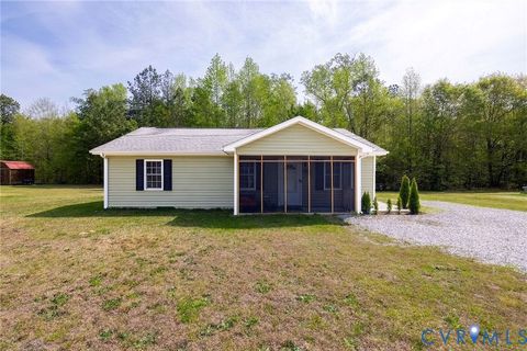 Tiny photo for 460 Horseshoe Road, Jarratt, VA 23867 (MLS # 2609503)