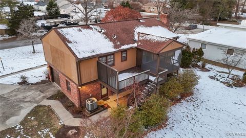 A home in Colonial Heights