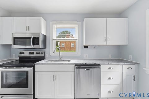 Tiny photo for 5901 Bonneau Road, Richmond, VA 23227 (MLS # 2626576)