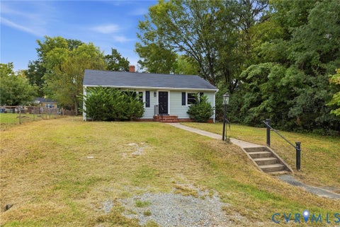 Tiny photo for 5901 Bonneau Road, Richmond, VA 23227 (MLS # 2626576)