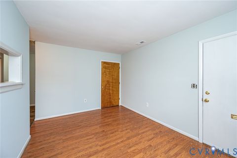 Tiny photo for 609 Carter Street, Petersburg, VA 23803 (MLS # 2527827)