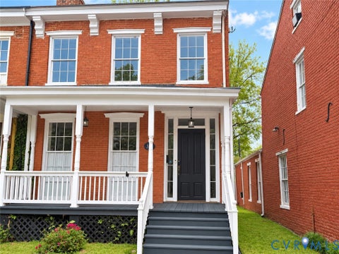 Photo of 315 Grove Avenue, Petersburg, VA 23803 (MLS # 2626660)