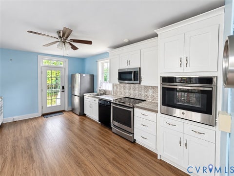 Tiny photo for 315 Grove Avenue, Petersburg, VA 23803 (MLS # 2626660)