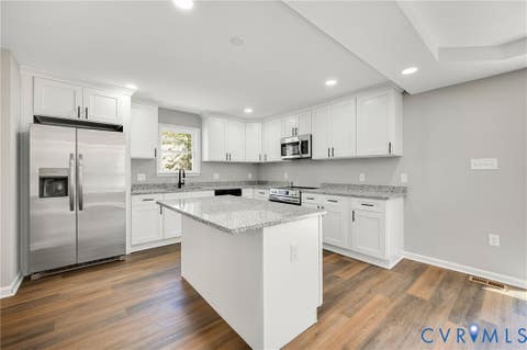 Tiny photo for 425 BYRNE Street, Petersburg, VA 23803 (MLS # 2620930)