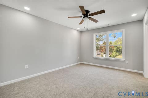 Tiny photo for 425 BYRNE Street, Petersburg, VA 23803 (MLS # 2620930)