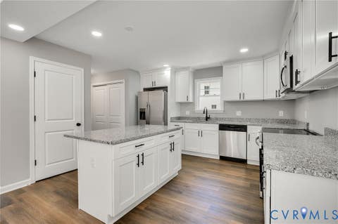 Tiny photo for 425 BYRNE Street, Petersburg, VA 23803 (MLS # 2620930)