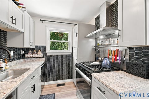 Tiny photo for 1725 Debbie Lane, Richmond, VA 23222 (MLS # 2626158)