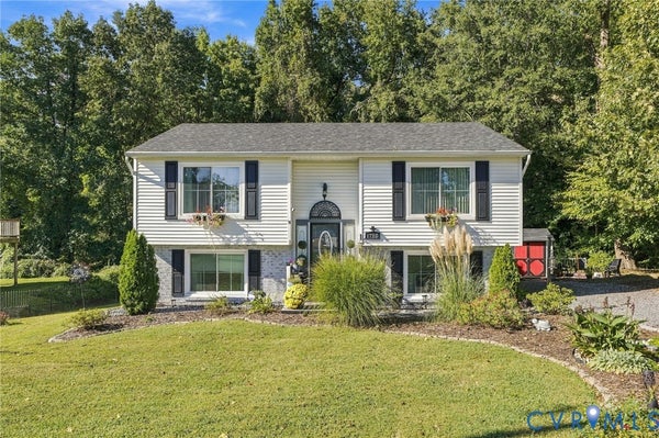 1725 DEBBIE LN, RICHMOND, VA 23222 - Image e0cfbf9f2d0d7d936b6eaf4f14c23075/4008234880