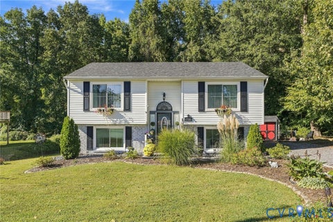 Photo of 1725 Debbie Lane, Richmond, VA 23222 (MLS # 2626158)