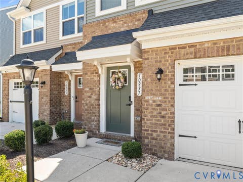 Photo of 10937 Genito Square Drive, Midlothian, VA 23112 (MLS # 2623266)