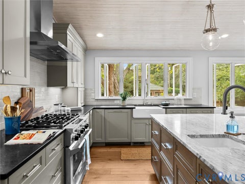 Tiny photo for 3403 W Franklin Street, Richmond, VA 23221 (MLS # 2623735)