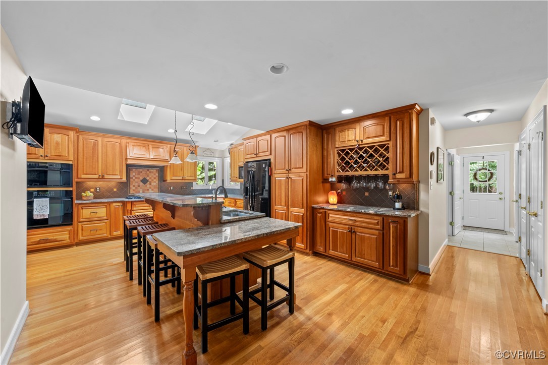18030 W County Line Road