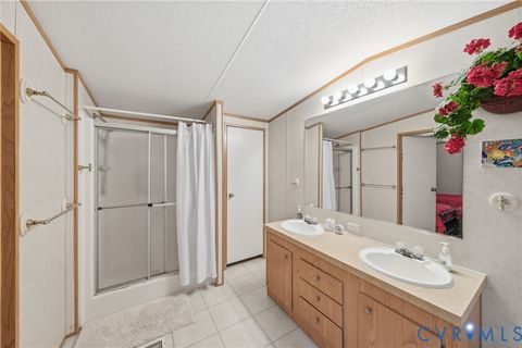 Tiny photo for 517 Crittenden Road, Deltaville, VA 23043 (MLS # 2617468)