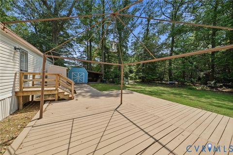 Tiny photo for 517 Crittenden Road, Deltaville, VA 23043 (MLS # 2617468)