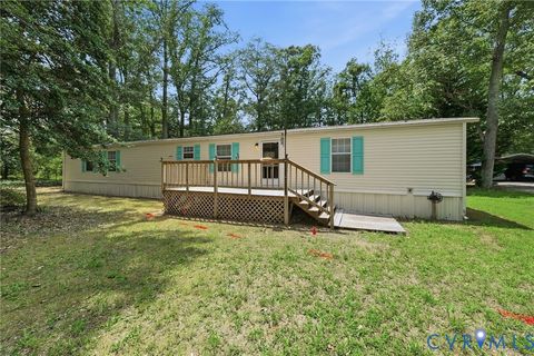 Photo of 517 Crittenden Road, Deltaville, VA 23043 (MLS # 2617468)