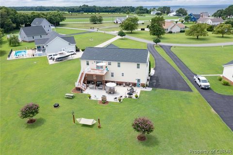 A home in Deltaville