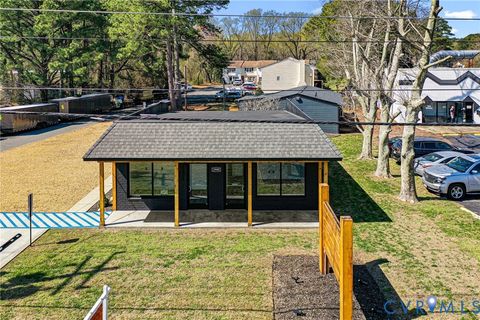 Tiny photo for 2988 George Wash Memorial Highway, Gloucester, VA 23072 (MLS # 2617932)