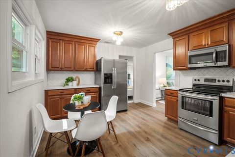 Tiny photo for 2515 Glendale Avenue, Petersburg, VA 23805 (MLS # 2610925)