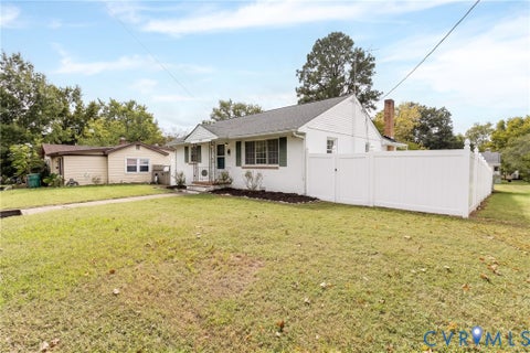 Tiny photo for 332 S 19th Avenue, Hopewell, VA 23860 (MLS # 2627218)