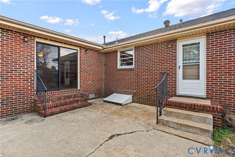 Tiny photo for 702 Charles Avenue, Colonial Heights, VA 23834 (MLS # 2533581)