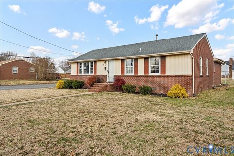 Tiny photo for 702 Charles Avenue, Colonial Heights, VA 23834 (MLS # 2533581)
