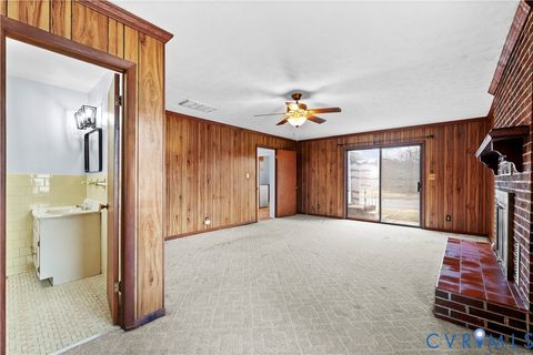 Tiny photo for 702 Charles Avenue, Colonial Heights, VA 23834 (MLS # 2533581)