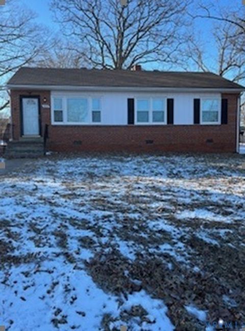 Photo of 1512 Catalina Drive, Richmond, VA 23224 (MLS # 2603039)