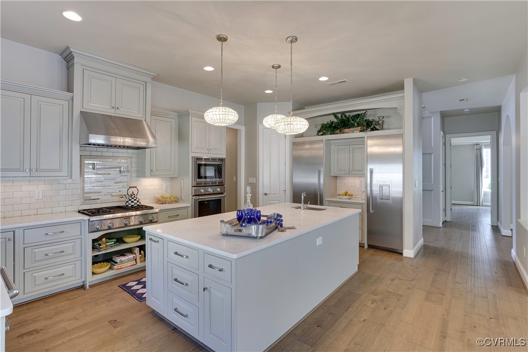 Midlothian, Virginia 23113, United States, 5 Bedrooms Bedrooms, ,5 BathroomsBathrooms,Residential,Pending,115220