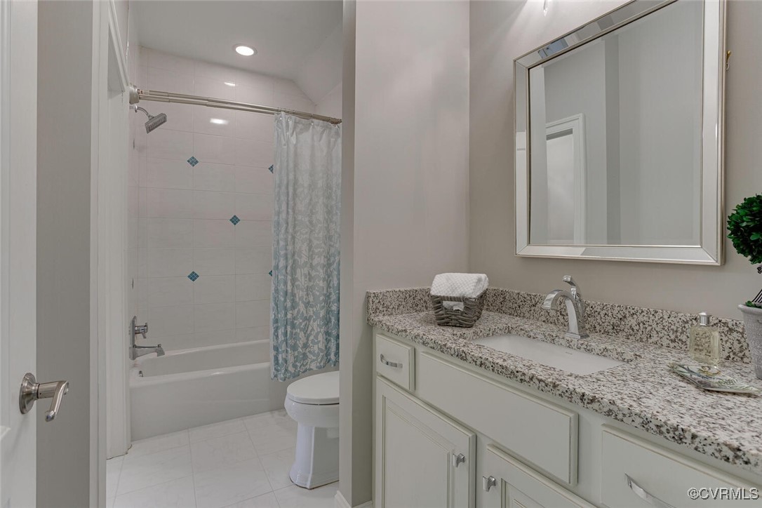 Midlothian, Virginia 23113, United States, 5 Bedrooms Bedrooms, ,5 BathroomsBathrooms,Residential,Pending,115220